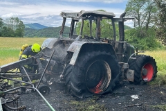 20230623 Traktorbrand in Nöstach/Hafnerberg NÖ Bezirk BADEN