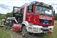 20230623 Traktorbrand in Nöstach/Hafnerberg NÖ Bezirk BADEN