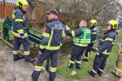 20240312 S2 Gewässerverunreinigung in Berndorf Veitsau Bezirk BADEN NÖ