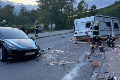 20260829_Verkehrsunfall auf der B18 bei Hirtenberg Bezirk BADEN NÖ