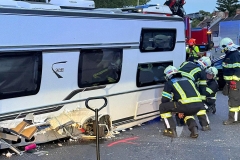 20260829_Verkehrsunfall auf der B18 bei Hirtenberg Bezirk BADEN NÖ